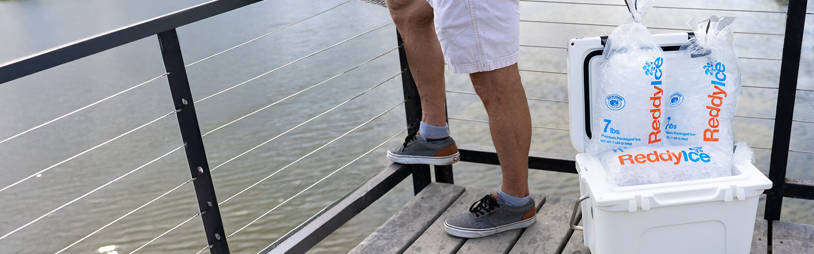 ReddyIce_Web-Images__Deck-Ice-Cooler_Boating-Man_02252025 Reddy Ice with Freezer for Outdoor Event